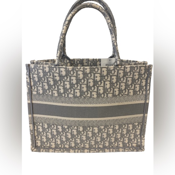 Dior Obllque Book Tote - Picture 3 of 11